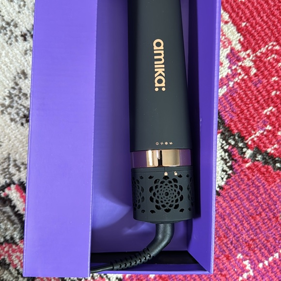 Amika Double Agent 2-in-1 Straightening Blow Dryer Brush - Picture 3 of 4